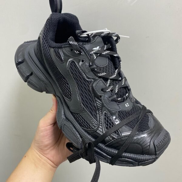Balenciaga 3XL Sneakers Bold Statement Supreme Comfort
