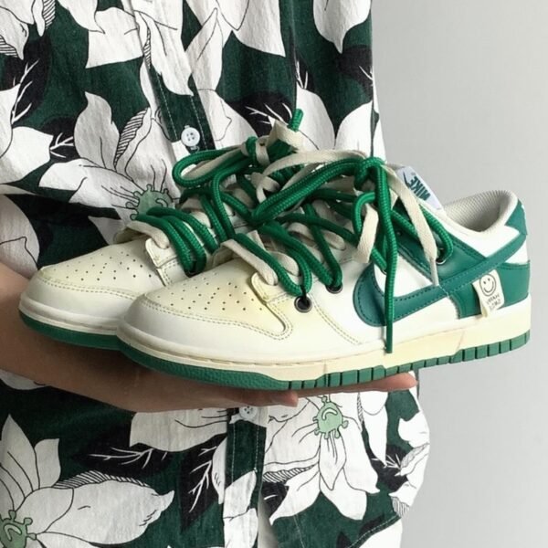Nike Dunk White Green