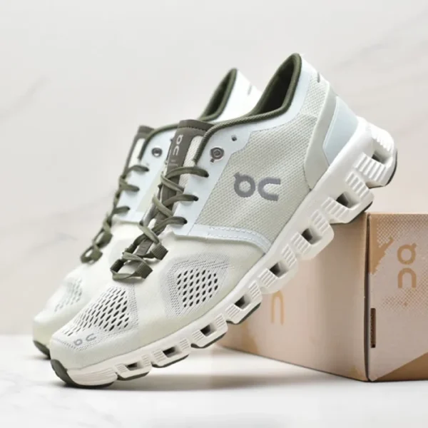 On Running Cloud X Sneakers in Green White