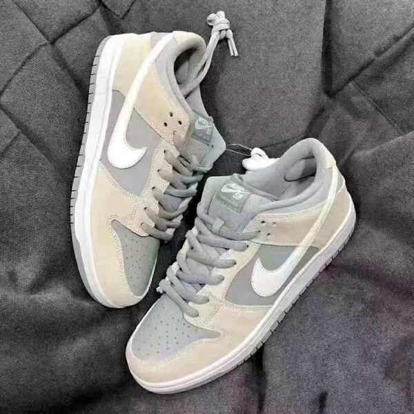 summit white wolf grey dunks