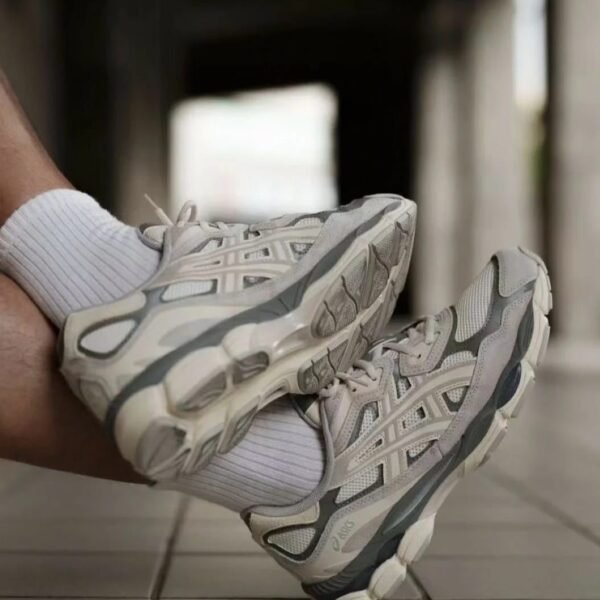 ASICS NYC Beige