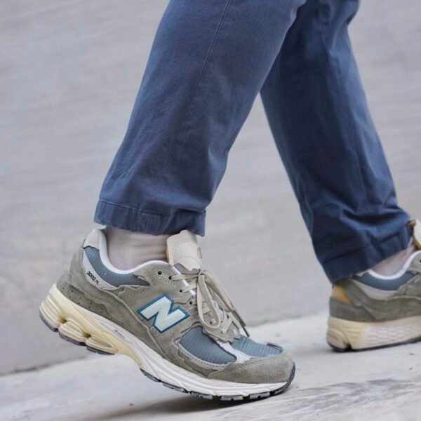New Balance 2002R Protection Pack Mirage Grey