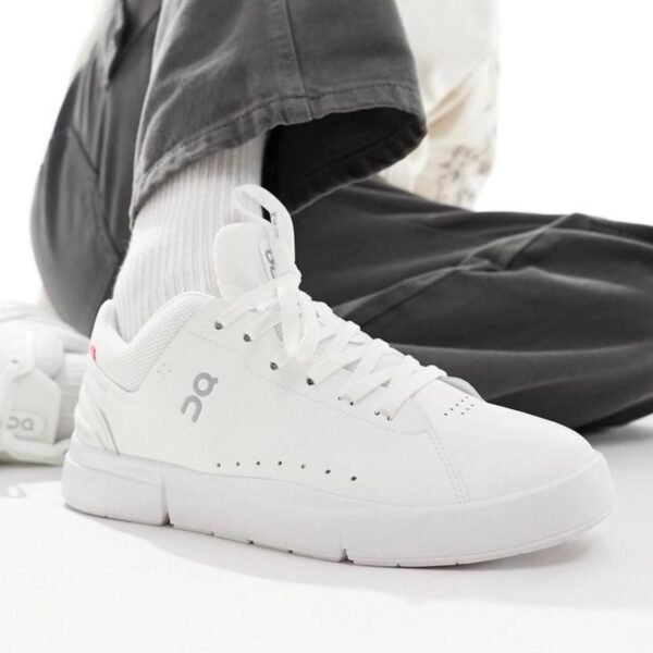 On The Roger Advantage White