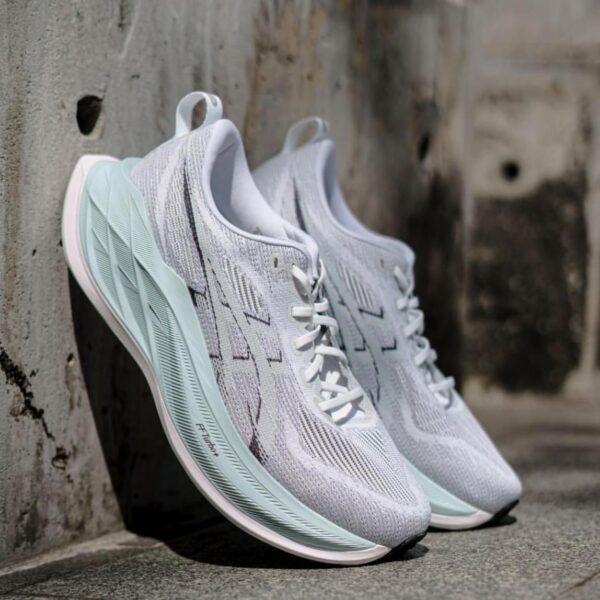 ASICS Superblast 2 White Cool Grey - Twilza