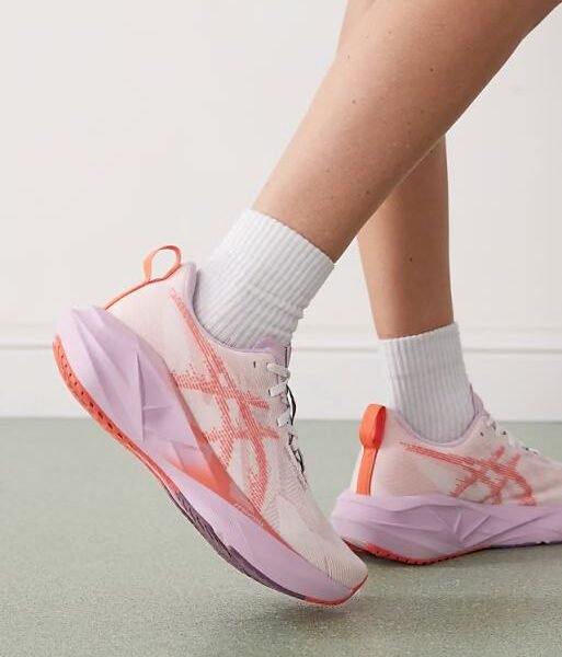 ASICS Novablast 5 White Coral Reef
