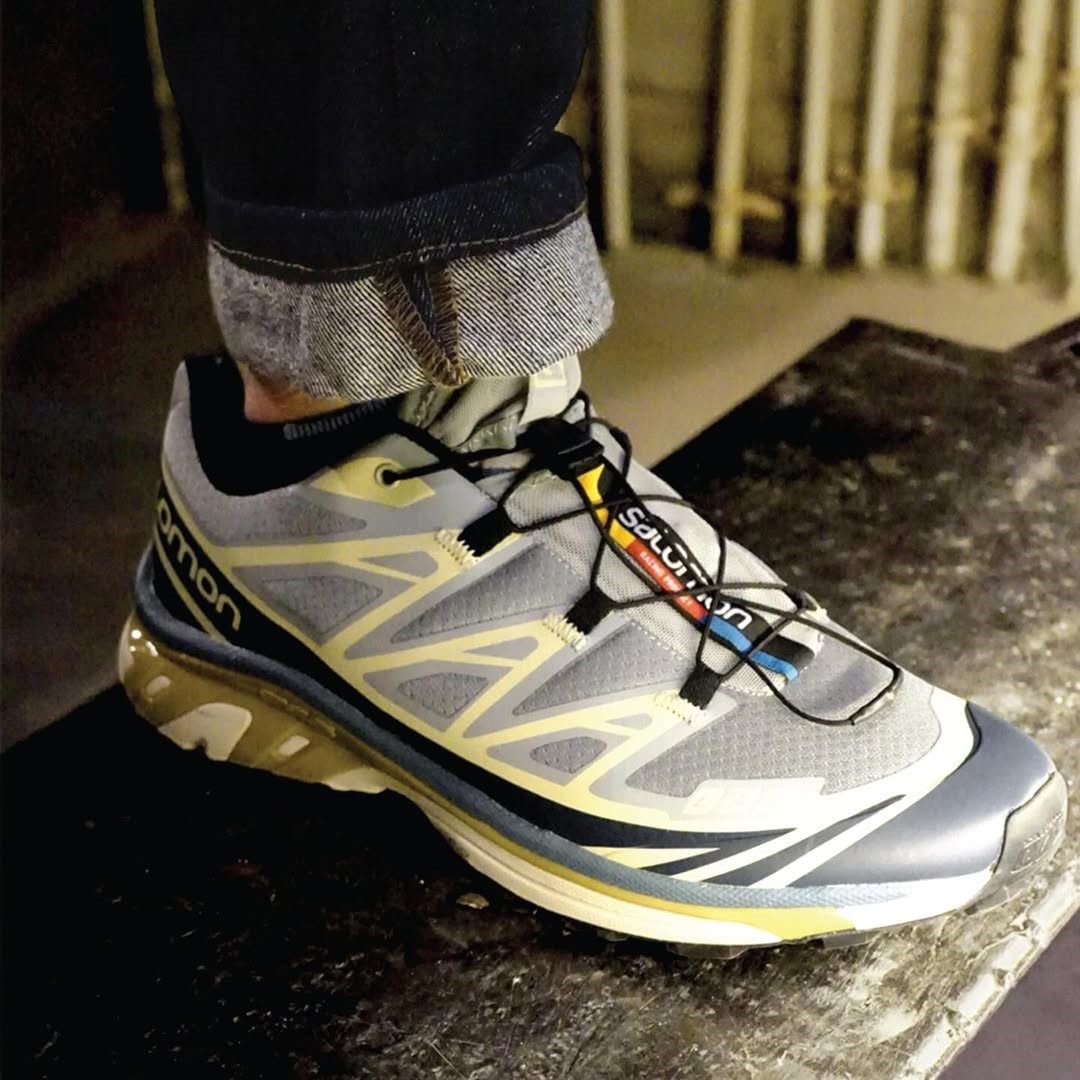 Jelajahi perpaduan inovasi dan gaya dengan Salomon S-LAB XT-6 “Quarry Bleached Sand Cumin”, snea