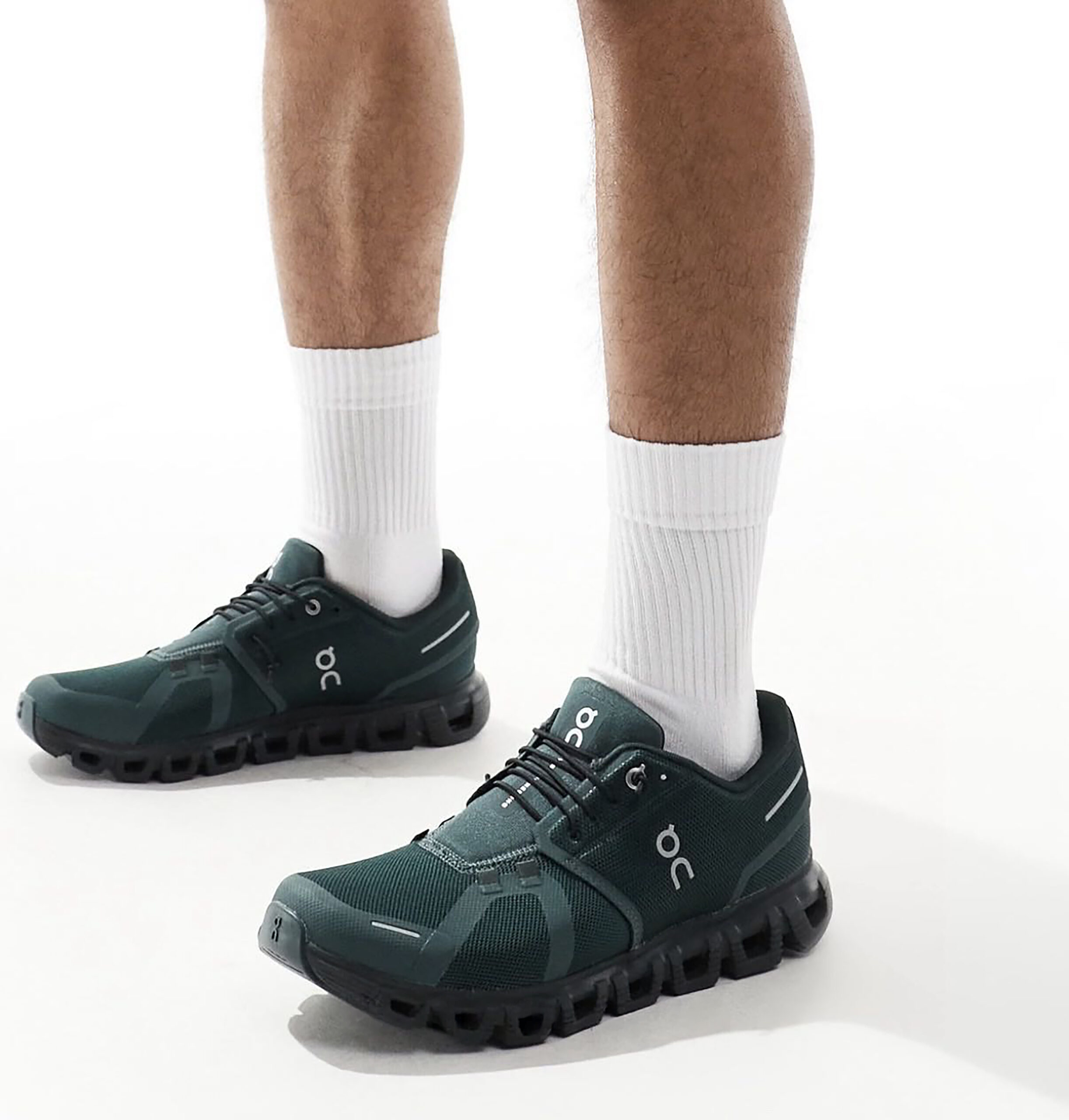 On Running Cloud 6 Evergreen Black shoes