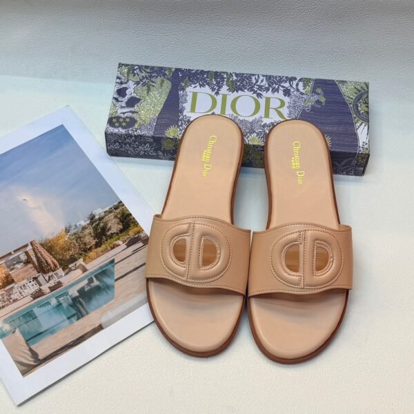 Chanel Leather Slide Sandals - Cream