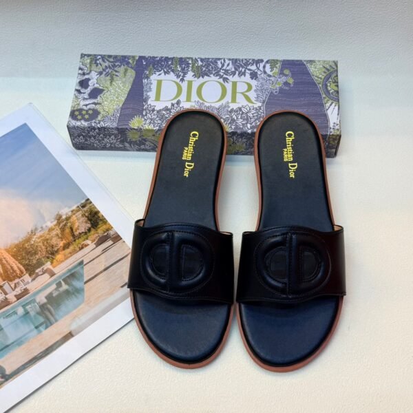 Chanel Leather Slide Sandals - Black