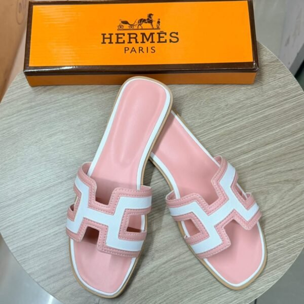 Hermès Oran Two Tone Sandal - Soft Pink & White
