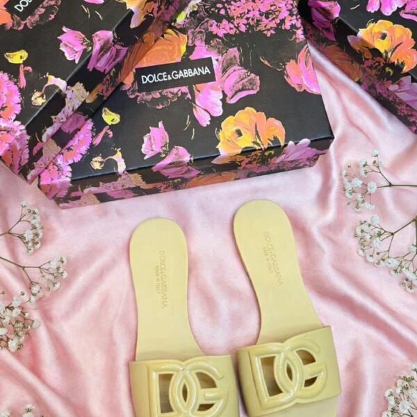 D&G Rubber Slide Sandal - Yellow