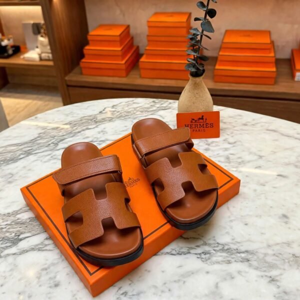 Hermès Chypre Sandals - Cognac