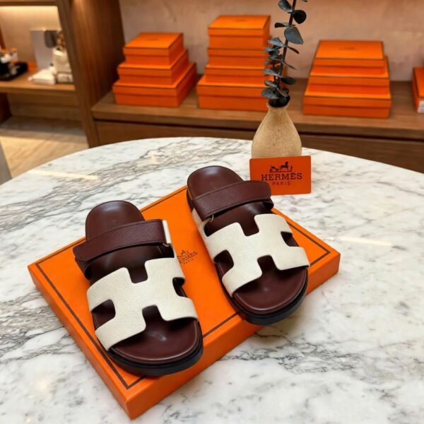 Hermès Chypre Sandals - Burgundy White