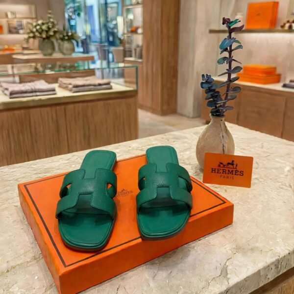 Hermès Oran Sandal - Emerald Green