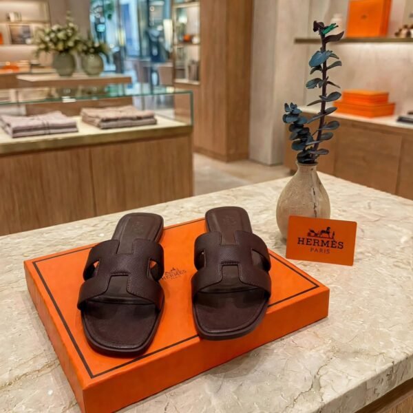 Hermès Oran Sandal - Dark Brown